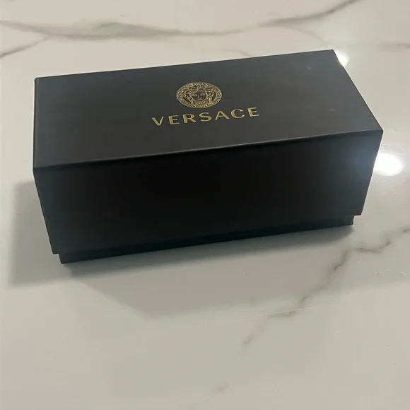 Versace Black Sunglasses/ Eyeglass Case, box & cleaning cloth - Picture 3 of 8